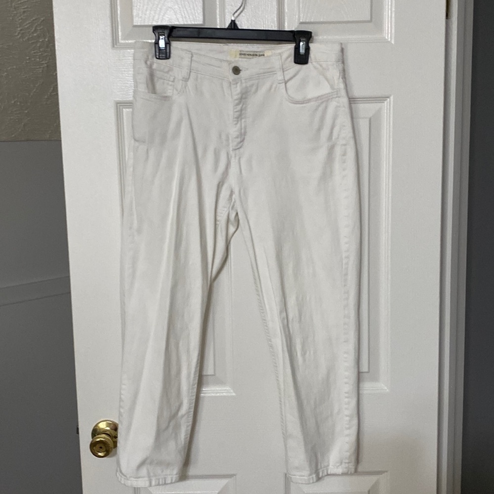 White denim capris